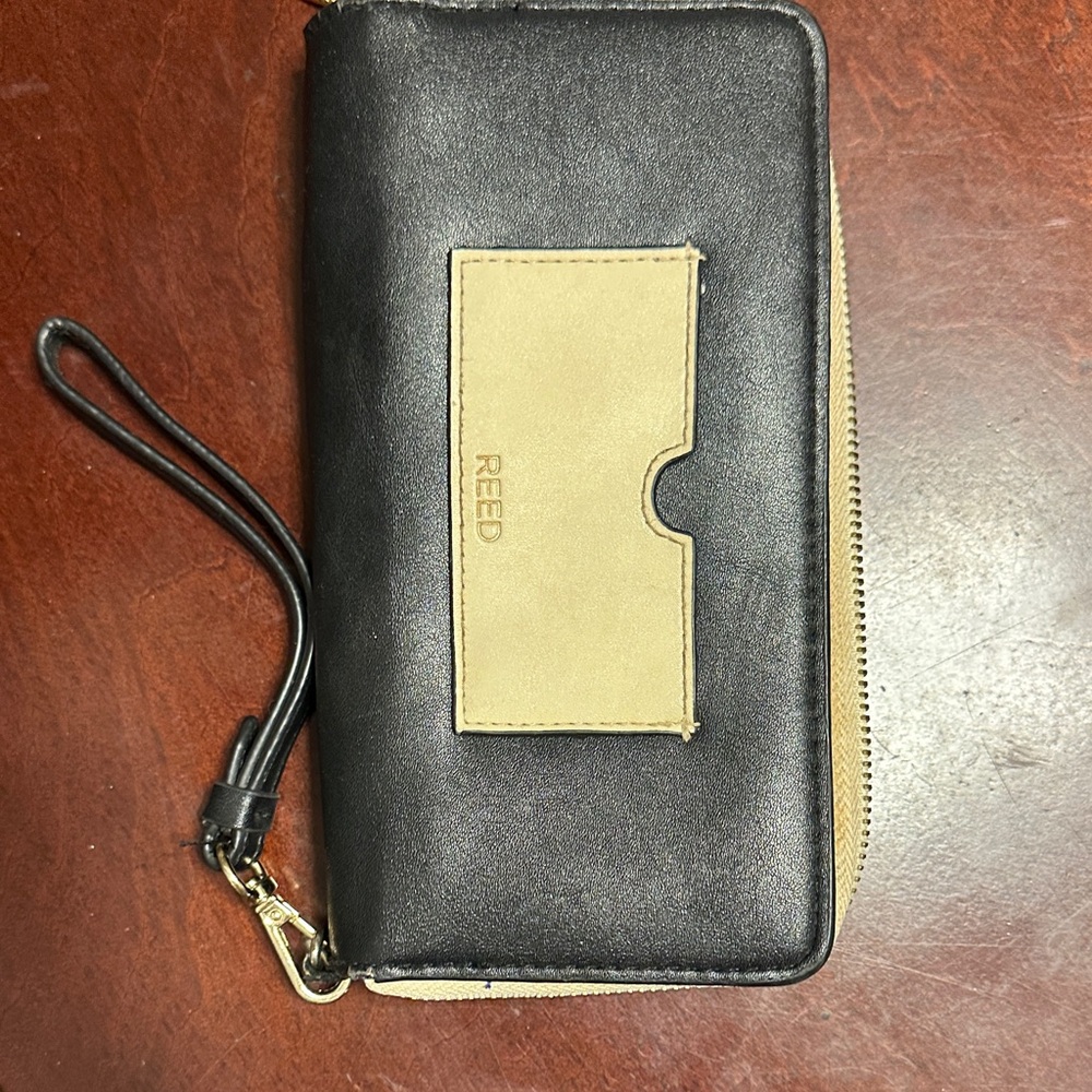 REED Black & Tan Zip Wristlet Wallet